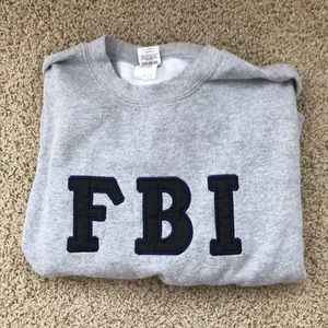 FBI sweatshirt ⭐️⭐️⭐️